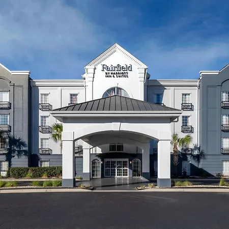 Fairfield Inn & Suites By Marriott Charleston North/Ashley Phosphate